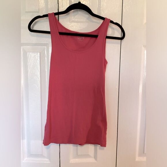 LOFT Tops - Ann Taylor Loft - Dark Pink Tank Round Neck Tank Top - Sz Small